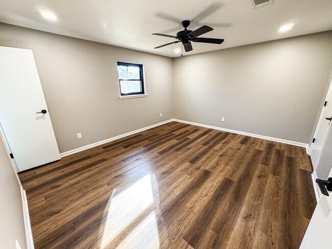 Building Photo - 1519 Mulberry Salem Rd