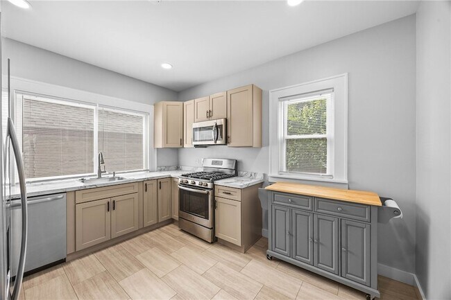 Building Photo - 19 Morningside Park