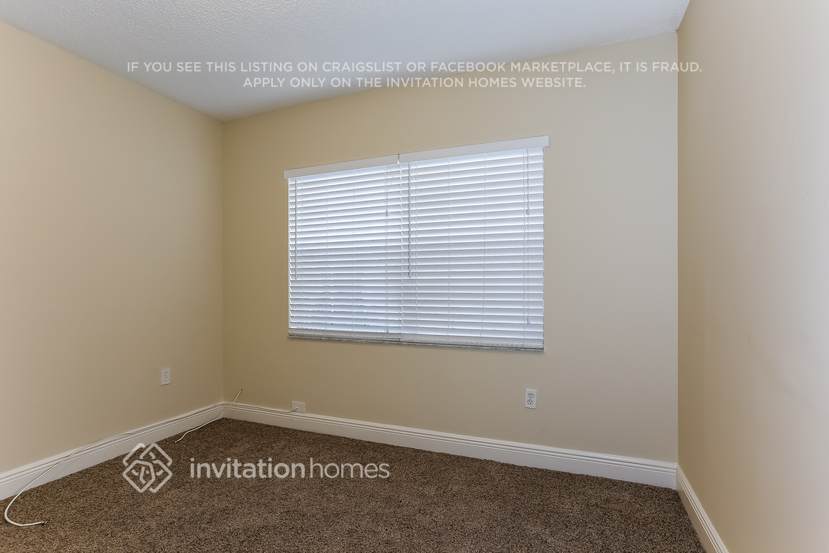 Building Photo - 12853 SW 146th Ln