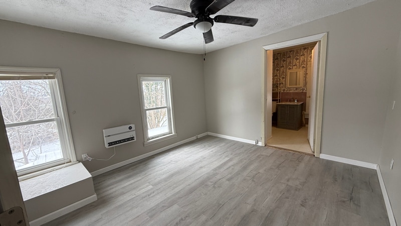 Building Photo - 235 E Main St