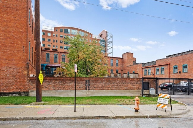 Building Photo - 55 W Livingston Ave