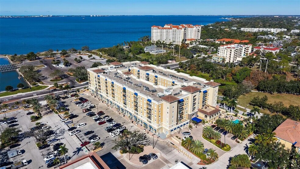 Building Photo - 1064 N Tamiami Trl