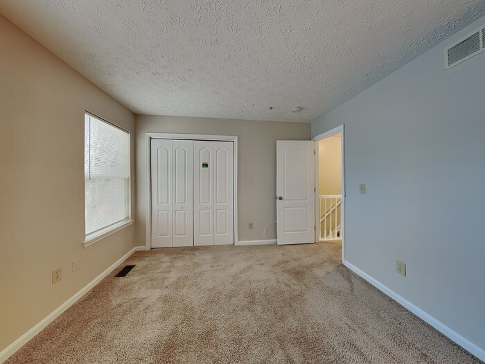 Building Photo - 7 Winlo Ct