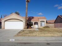 Building Photo - Cute and Clean 2 Bedroom Rosamond Home