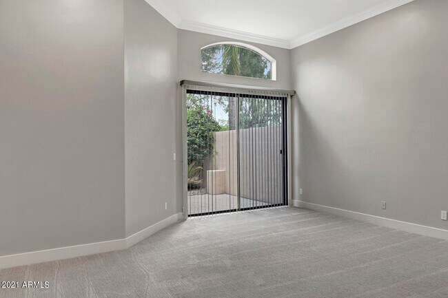 Building Photo - 7525 E Gainey Ranch Rd