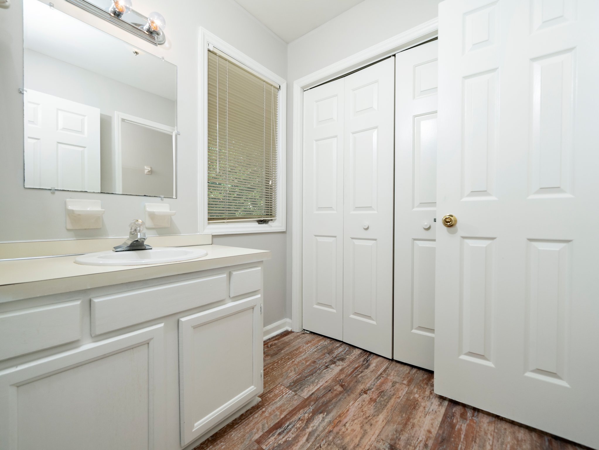 Master Full Bathroom - 4358 Hunters Club Dr