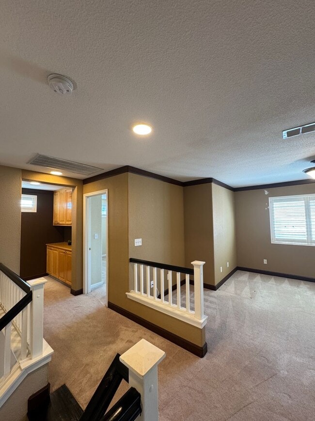 Building Photo - 1762 River Oaks Cir