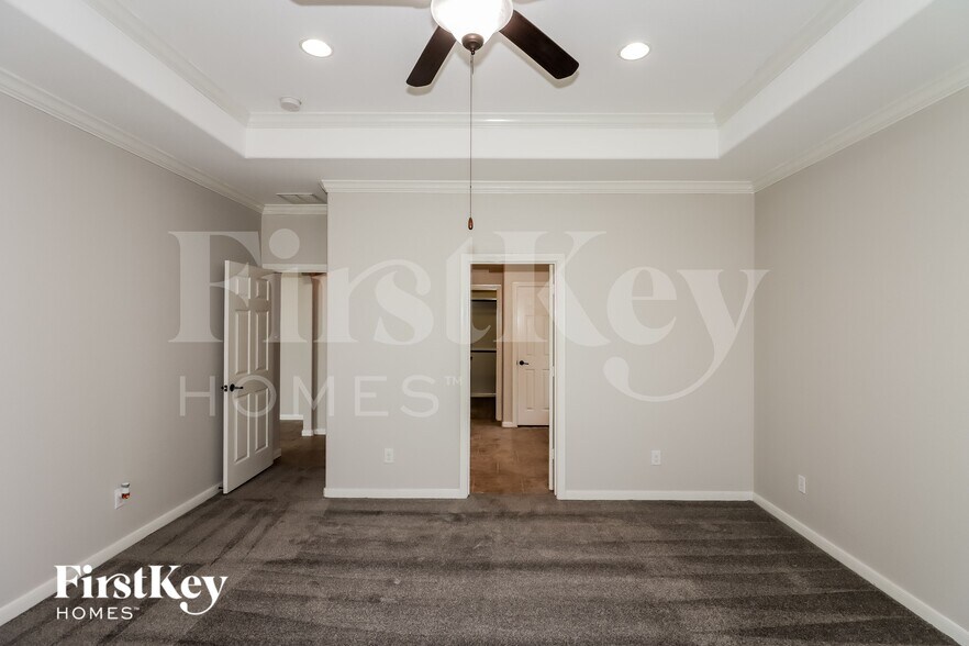 Building Photo - 19810 Valkyrie Dr