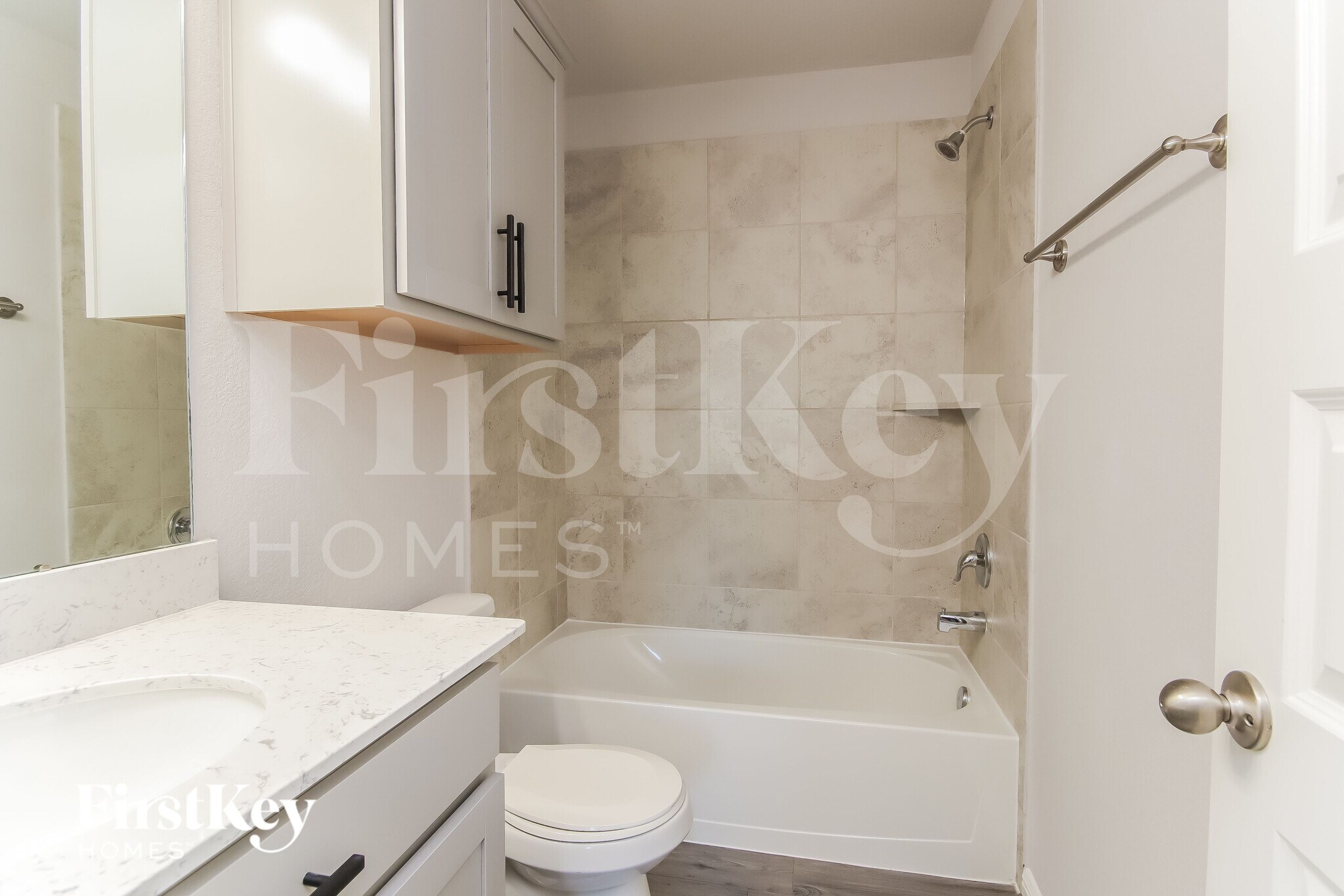 Building Photo - 4820 La Piedra Ln