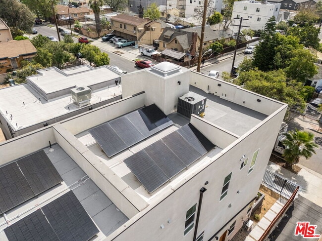 Building Photo - 11255 Hatteras St