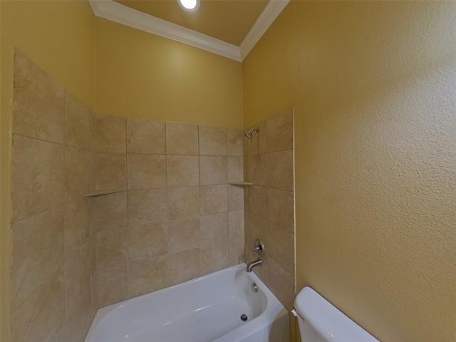 Building Photo - 7729 Glencrest Dr