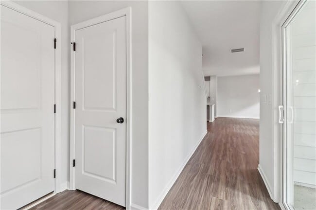 Building Photo - 2072 Buice Lake Pkwy