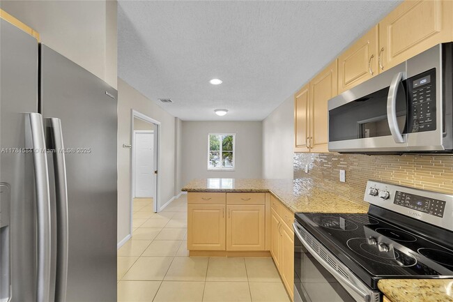 Building Photo - 9840 NW 19th Pl