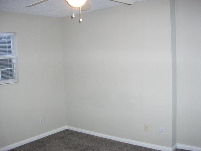 Building Photo - 1055 Winners Cir