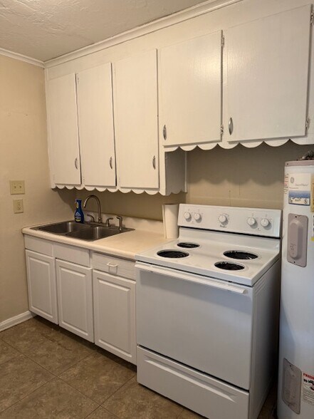 Building Photo - 314 S K St