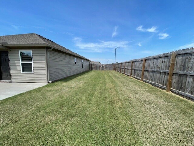 Building Photo - 2506 E Fennec St