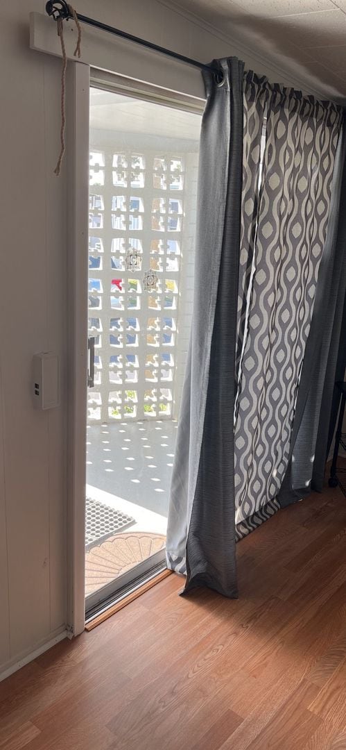 Building Photo - Beautiful fully furnished one bedroom, one bath manufactured home in a 55+ deed restricted gated ...