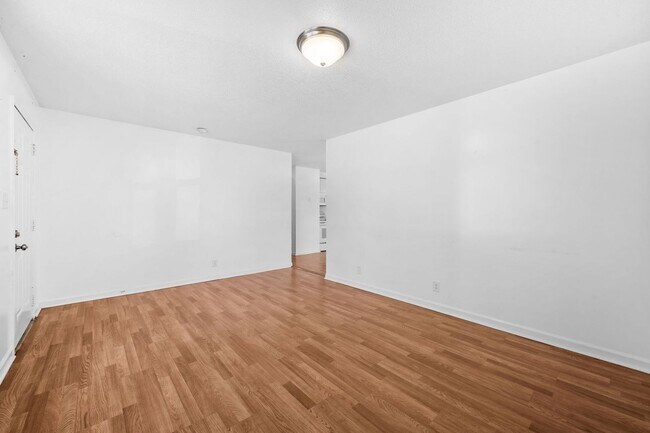 Building Photo - Spacious Yard + Fresh Interior Updates!