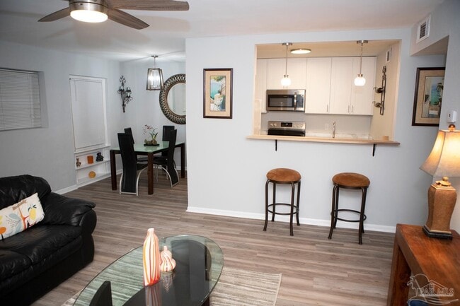 Building Photo - 300 Bayou Blvd