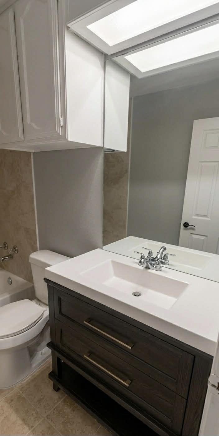 Building Photo - 1601 Debby Ln