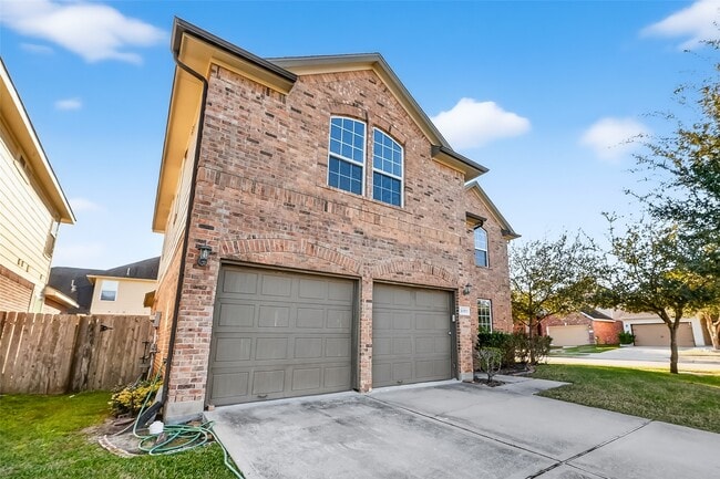 Building Photo - 20515 Bandrock Terrace