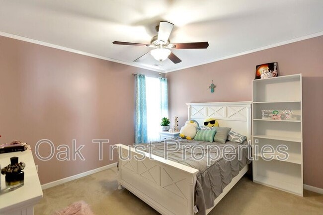 Building Photo - 113 Swiftwater Way