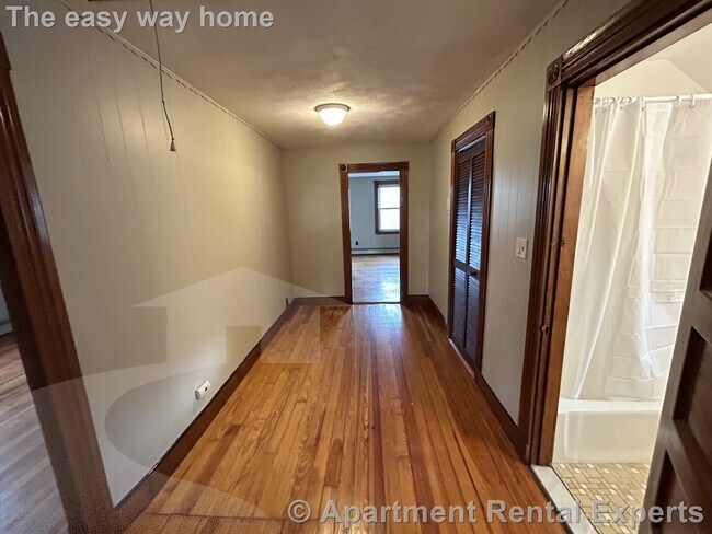 Building Photo - 83 Medford St