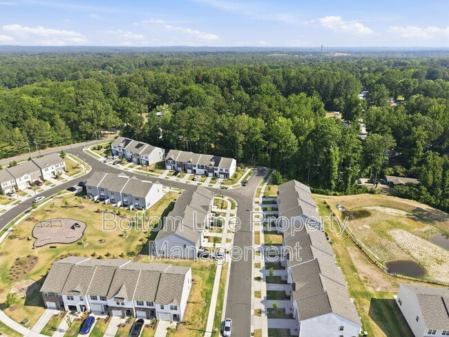 Building Photo - 1117 Dakine Dr