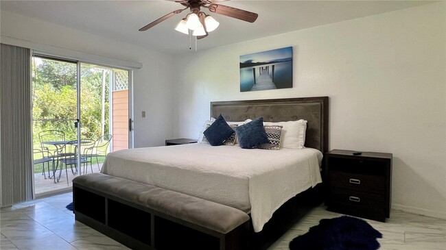 Building Photo - 2444 Sweetwater Club Cir