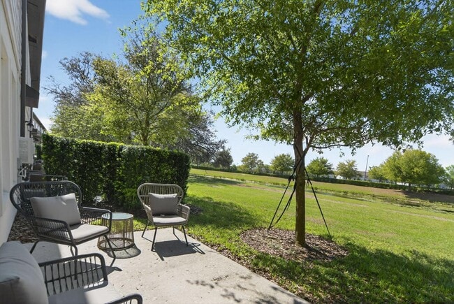 Building Photo - 700 Benoi Dr