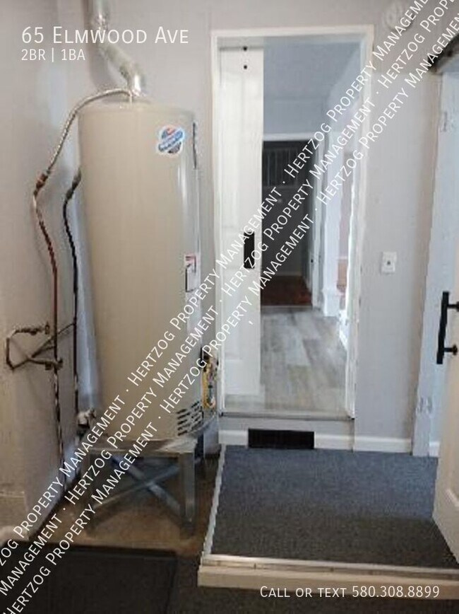 Building Photo - 65 Elmwood Ave