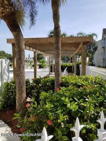 Building Photo - 650 Is Clb Ct