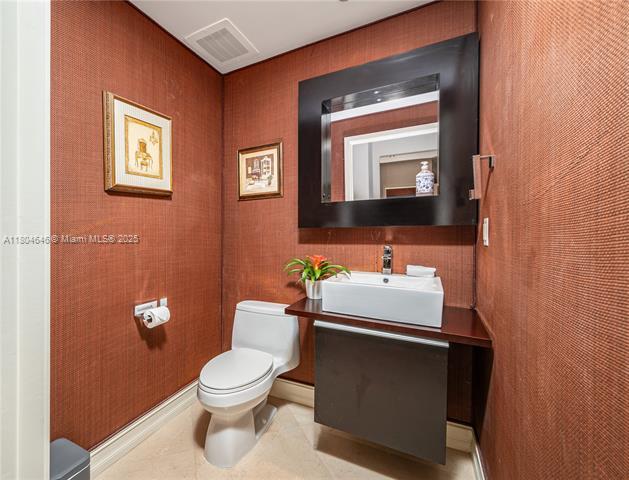 Building Photo - 901 Brickell Key Blvd