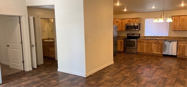 Building Photo - 2019 Locust St