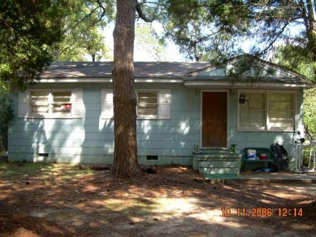 Primary Photo - 619 10th Ave