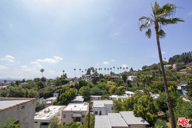 Building Photo - 1735 N Dillon St