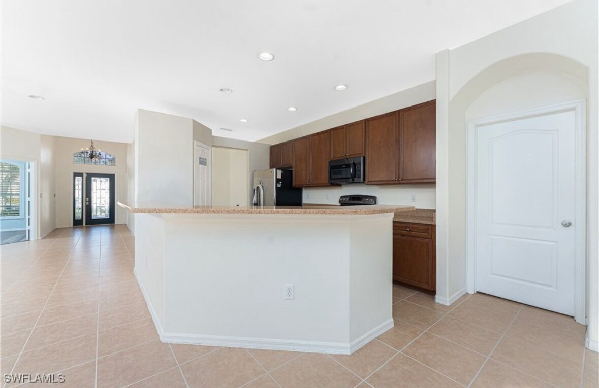 Building Photo - 3310 Midship Dr