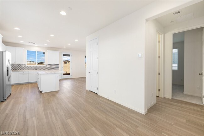 Building Photo - 808 Cadence View Way