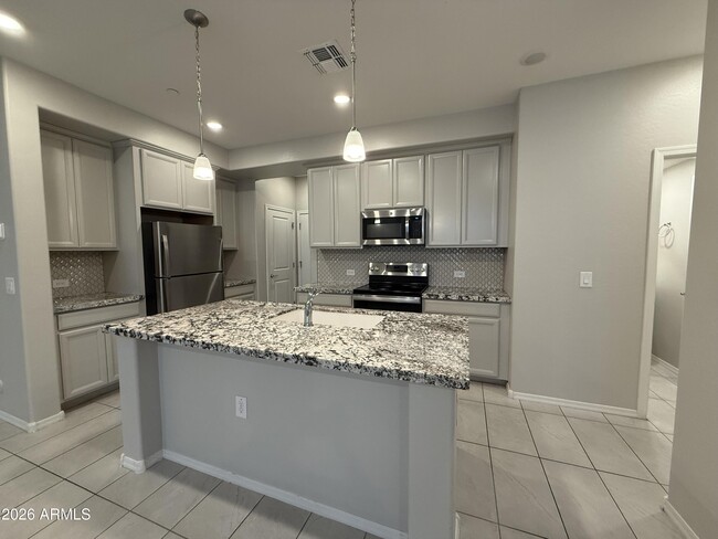 Building Photo - 2661 S Sulley Dr