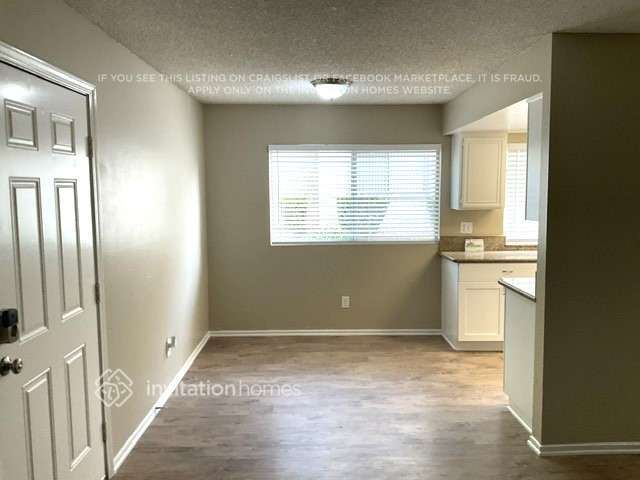 Building Photo - 1251 S Meadow Ln