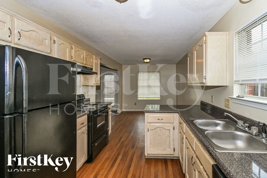 Building Photo - 7000 S Beringer Dr