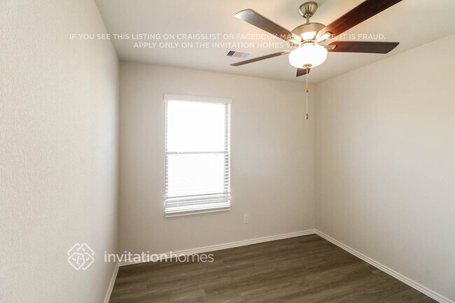 Building Photo - 10723 Sunlit St