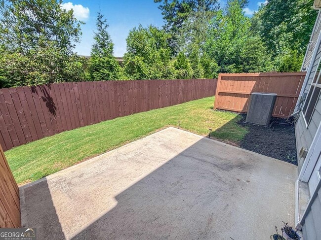 Building Photo - 5784 Silver Lk Dr