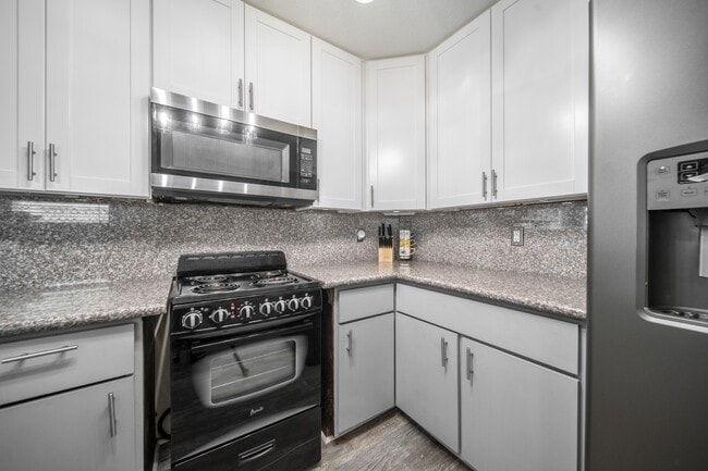 Building Photo - 6317 1st St