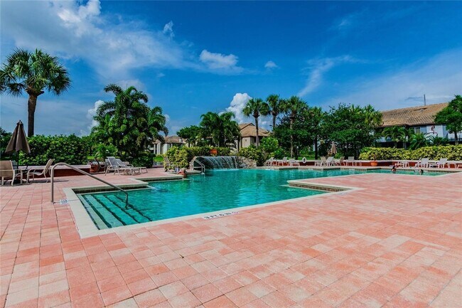 Building Photo - 10263 Gandy Blvd N