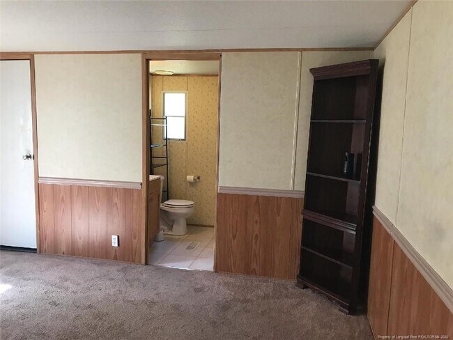 Building Photo - 7848 Cedar Creek Rd