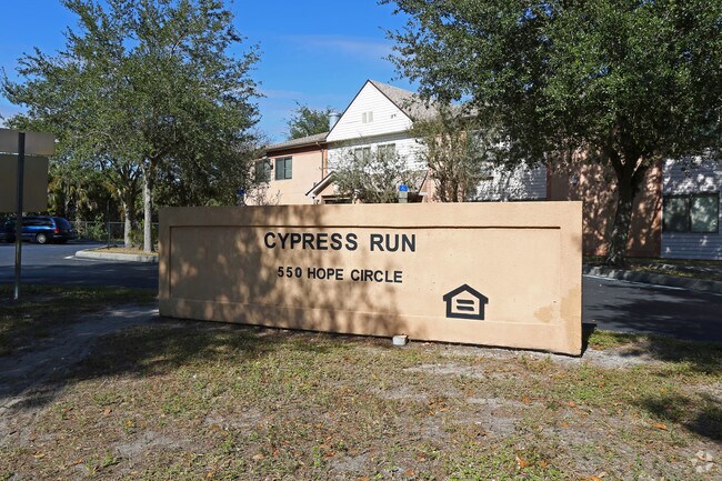 Building Photo - Cypress Run