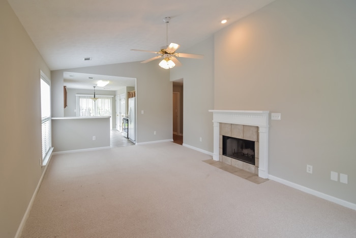 Building Photo - 4669 Young Pointe Manor