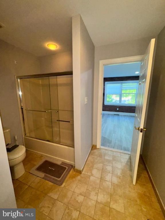 Building Photo - 122 Whiteland Hills Cir