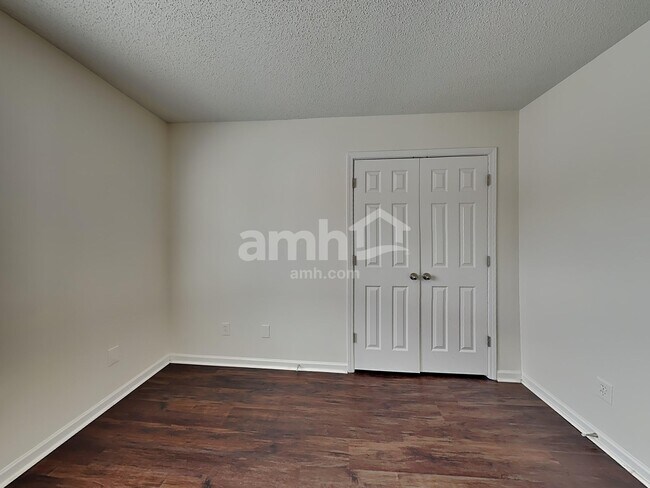 Building Photo - 2112 Coral Berry Ln